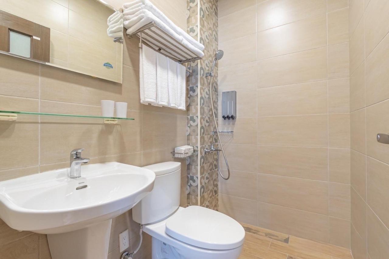 Camera Quadrupla con Doccia