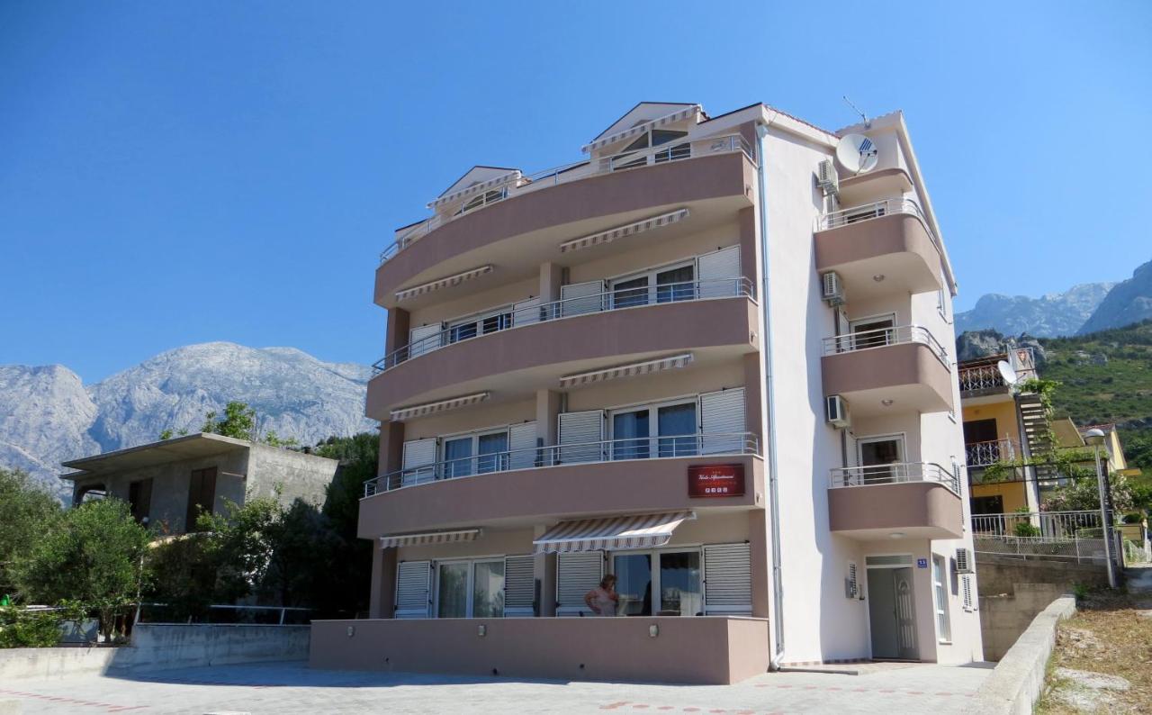 Apartments Viola Superior - Chambres d’hôtes Promajna