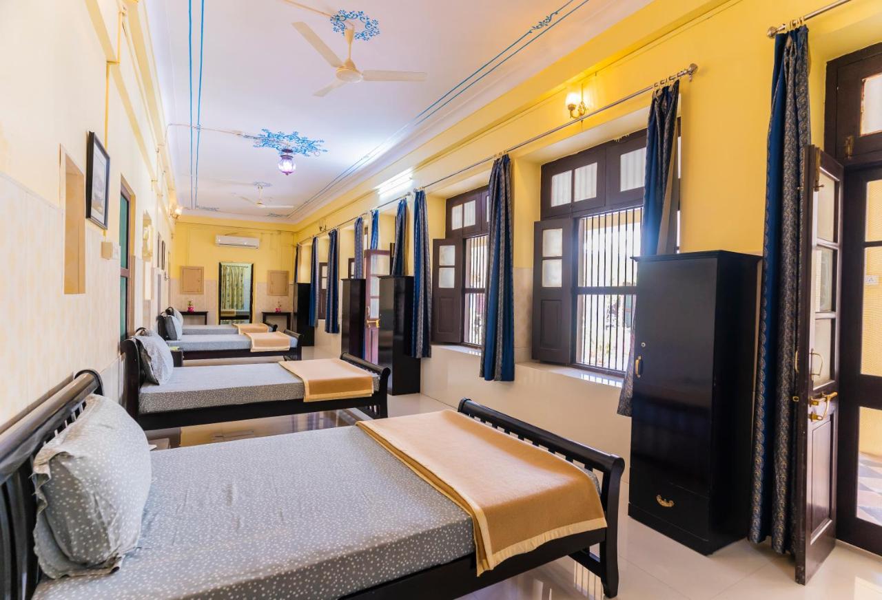 Bed in 4-Bed Mixed Dormitory Room