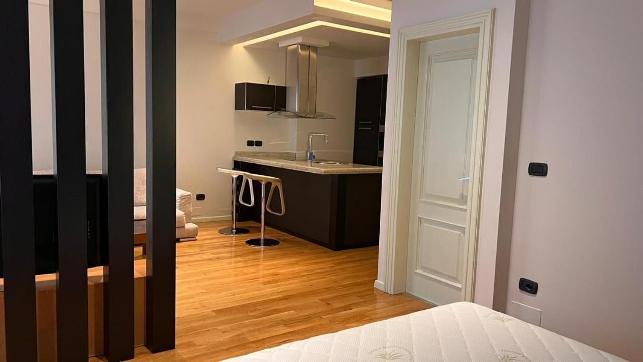 Skanderbeg Square Center Apartments - B&B Tirana