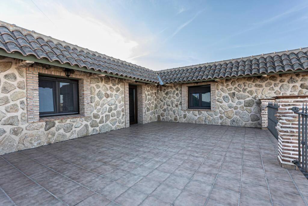 Casa Rural El Abuelo Mauri en Toledo ,finca privada sin vecinos, piscina y total libertad - Chambres d'hôtes Mascaraque