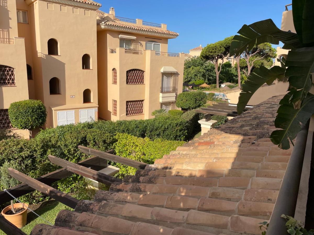 Luxury apartment in Marbella-Elviria - Bed and Breakfast