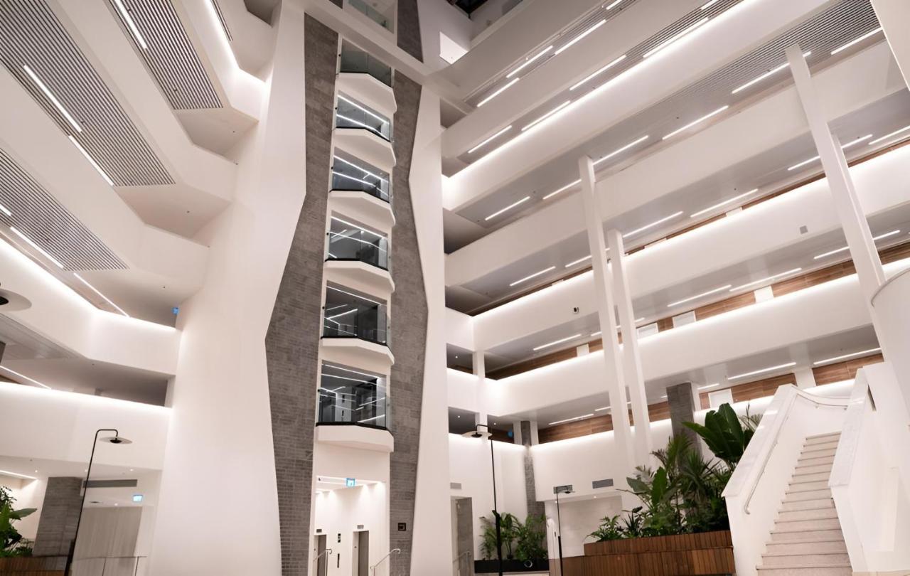 Deluxe One-Bedroom Apartment