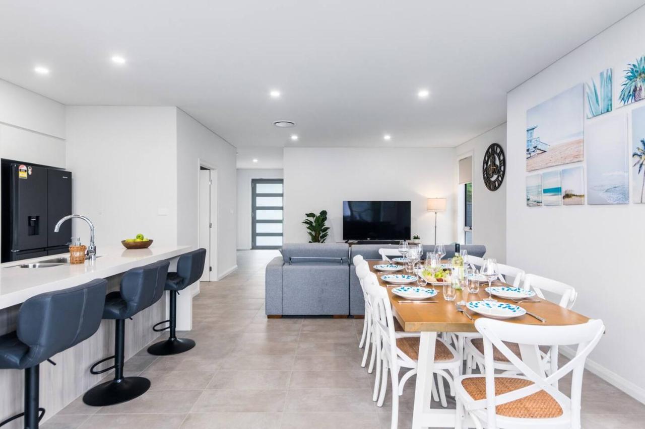 B&B Shellharbour - 'Harbour Escape' A Pristine Beachside Lifestyle - Bed and Breakfast Shellharbour