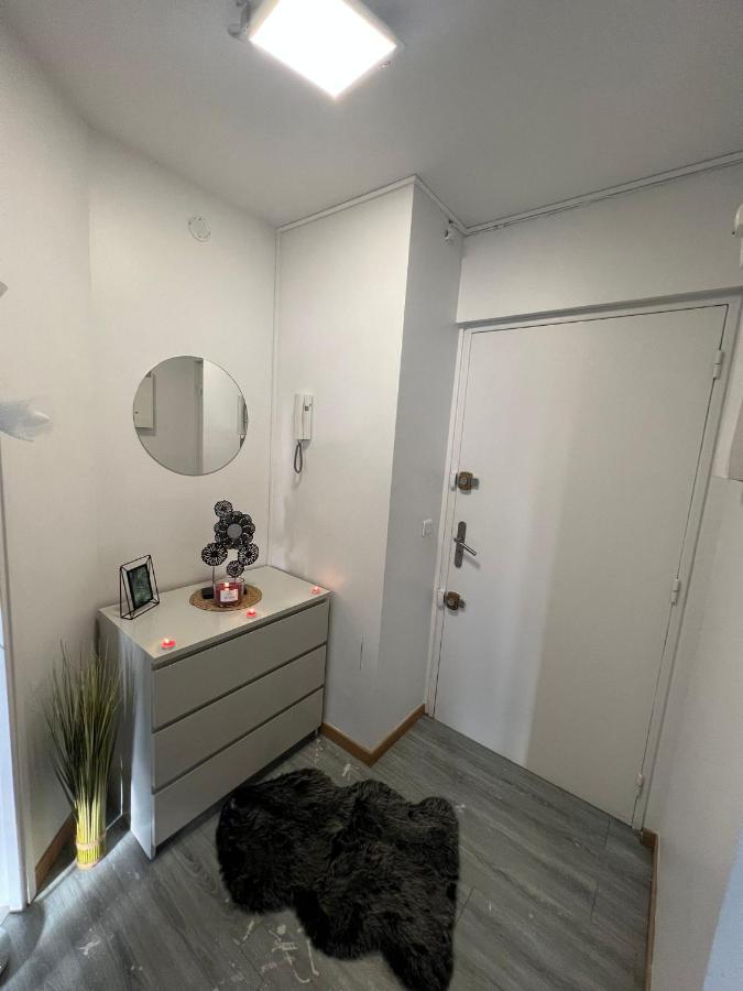 Appartement 3 Chambres Evry plein Centre ville - Bed and Breakfast