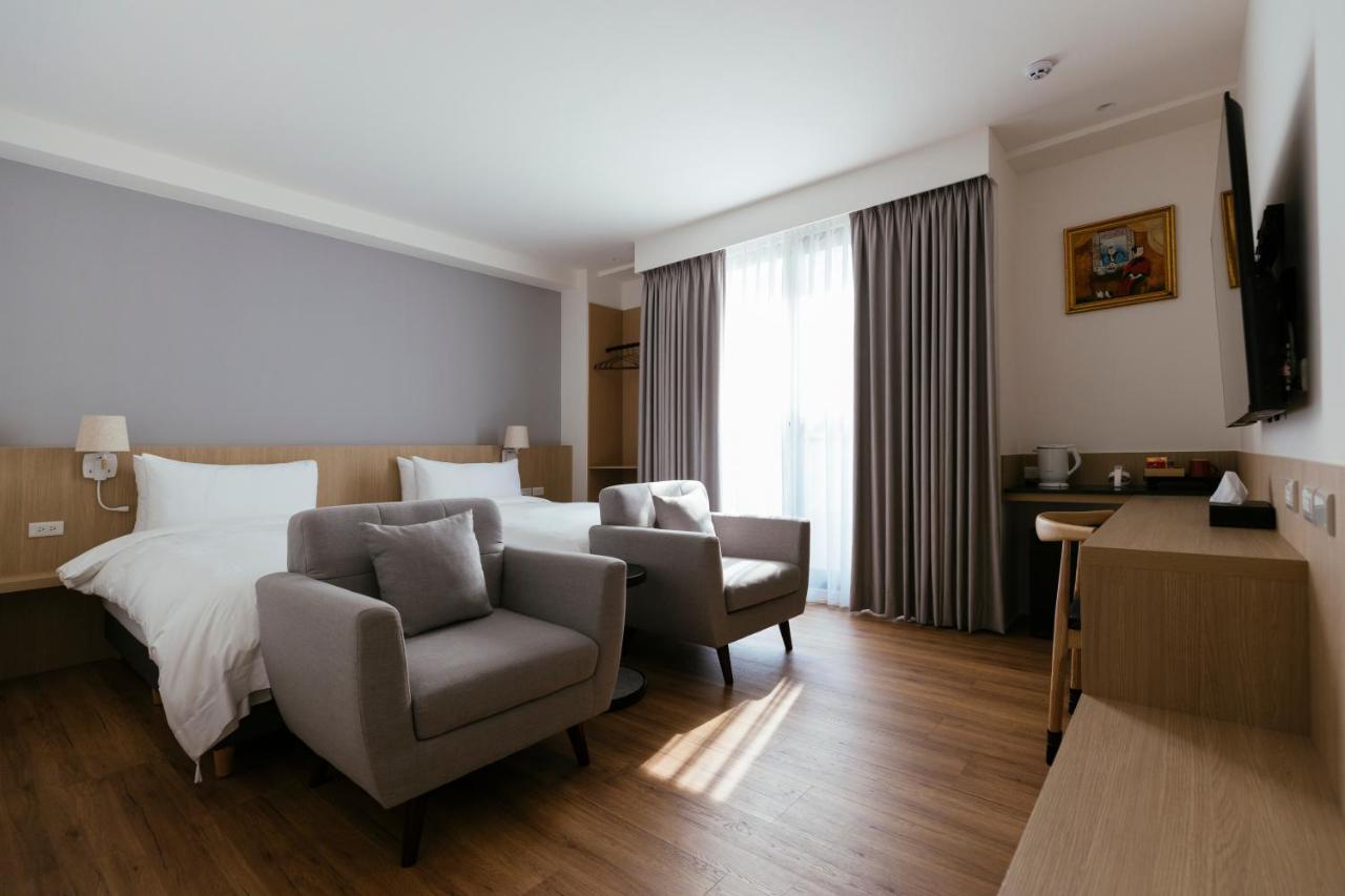 Tweepersoonskamer met 2 Aparte Bedden en Balkon