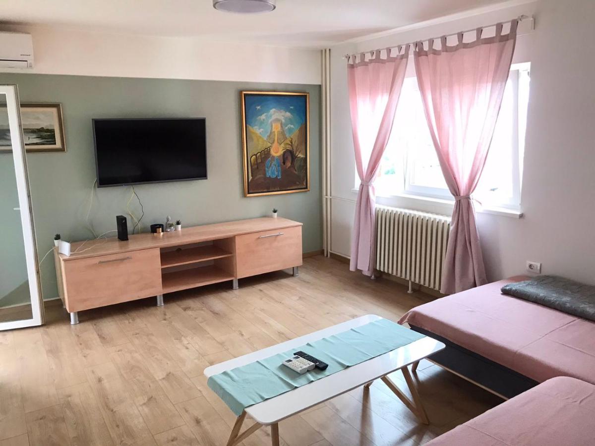 B&B Slavonski Brod - Apartman Luka - Bed and Breakfast Slavonski Brod