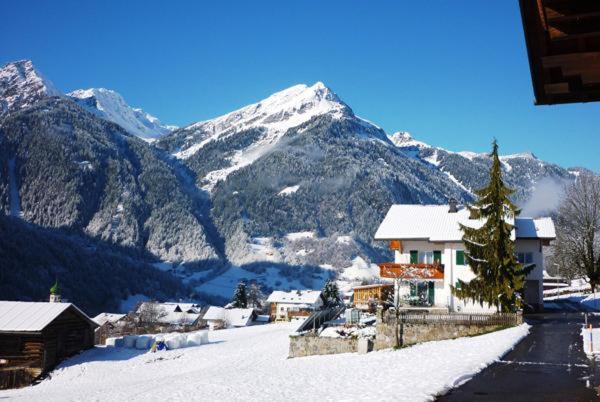 Haus Vallaster - Bed and Breakfast Sankt Gallenkirch