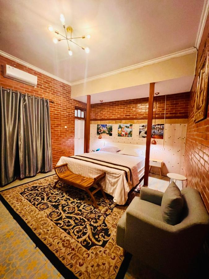 Chambre Lit King-Size avec Balcon