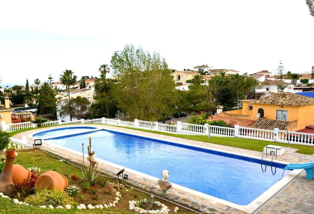 Spectacular Villa in Benalmádena - B&B Benalmádena