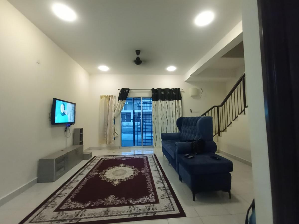 B&B Segari - A&H Homestay Teluk Senangin - Bed and Breakfast Segari