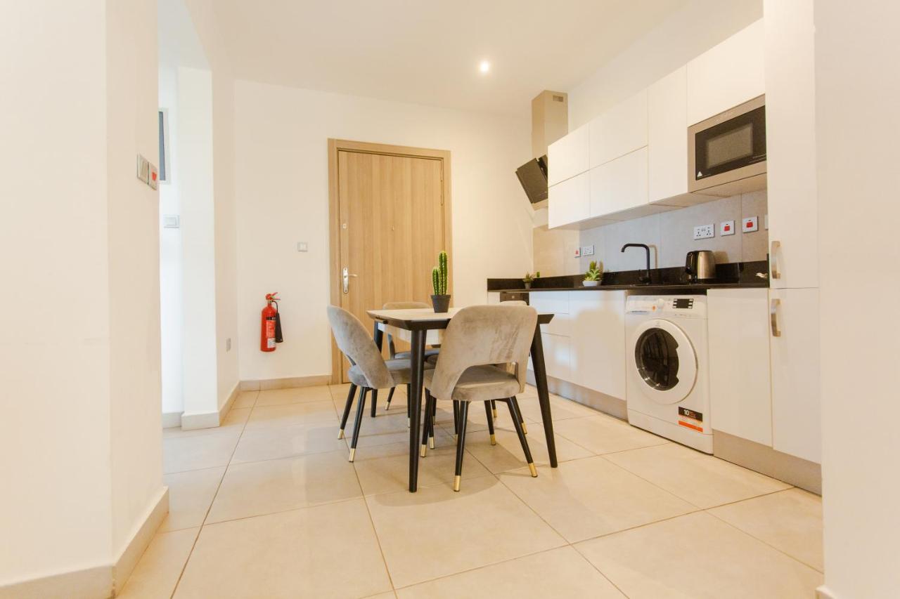 Accra Luxury Apartments @ Pine Court - B&B Cantonments