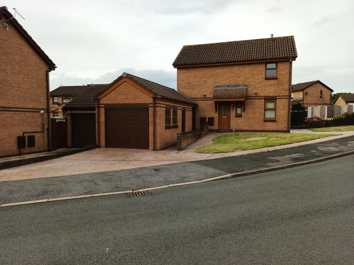 B&B Barrow in Furness - 3 bedroom house - Bed and Breakfast Barrow in Furness