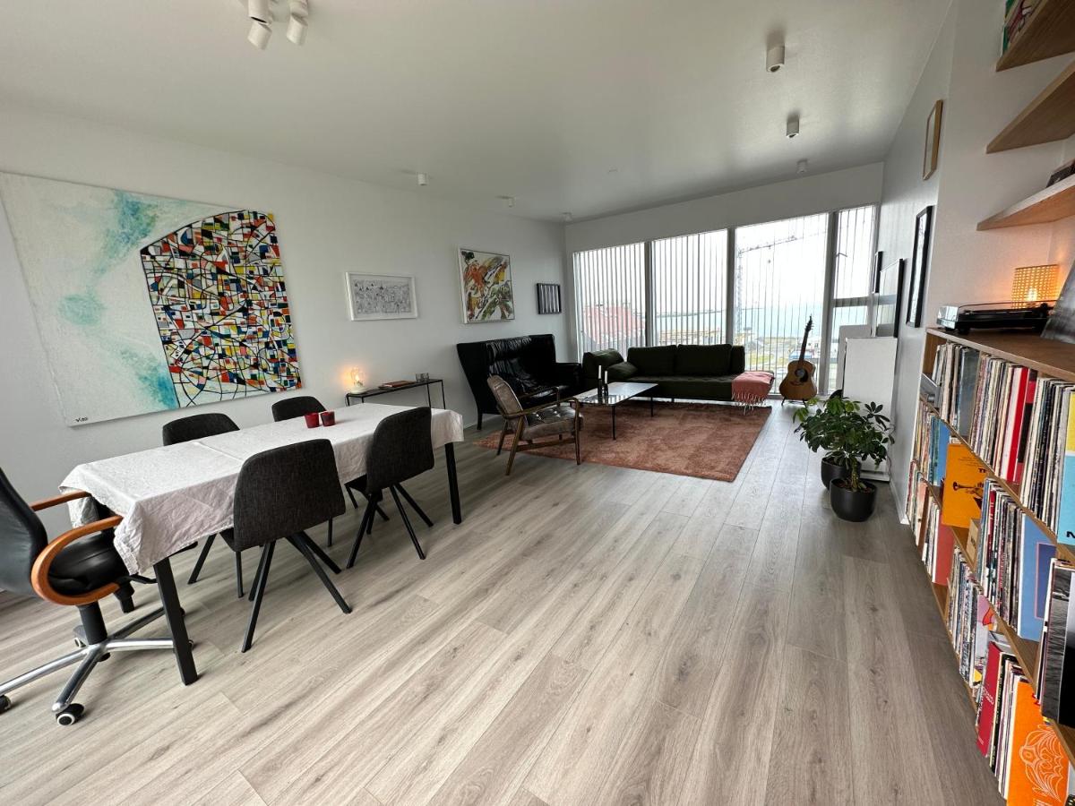 Luxury apartment Mýrargata - Birta Rentals - Chambres d'hôtes Reykjavik