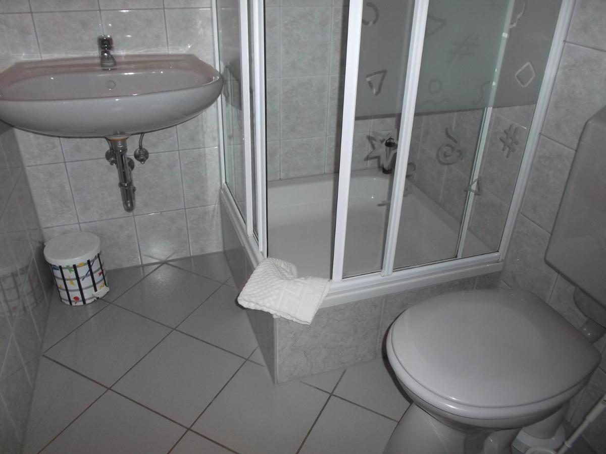 Chambre Simple avec Salle de Bains