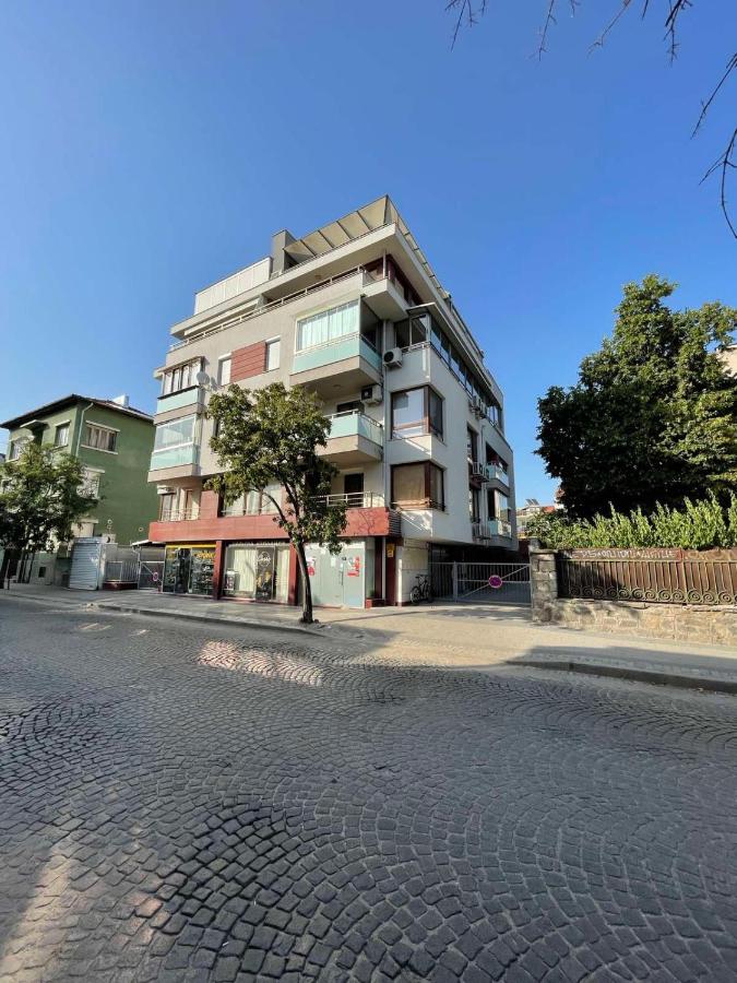 Charmful new flat with Hill view - Ferienwohnung