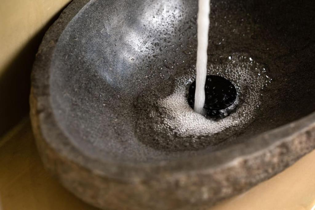 The Penthouse Santorini, Kamari, Thira - Chambres d’hôtes Fira