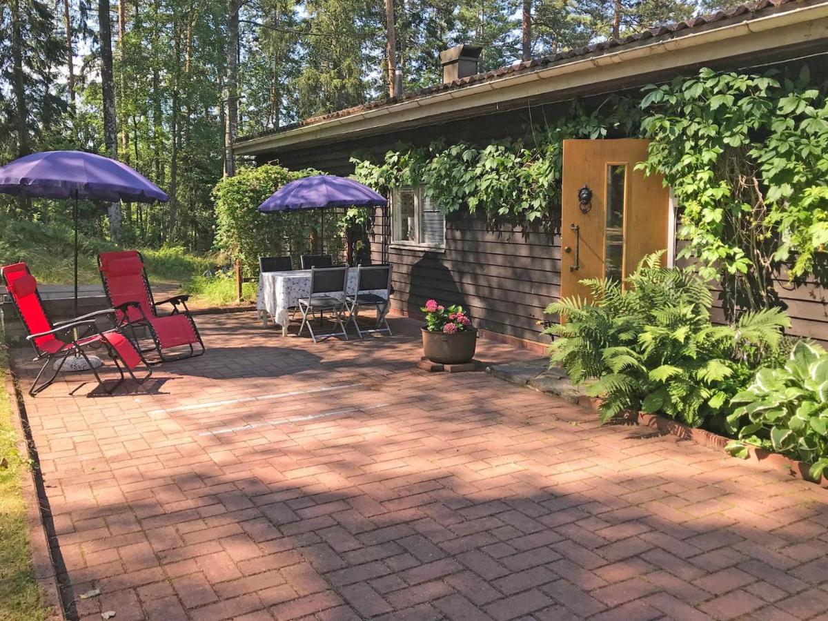 B&B Lohja - Holiday Home Ranta-iivari by Interhome - Bed and Breakfast Lohja