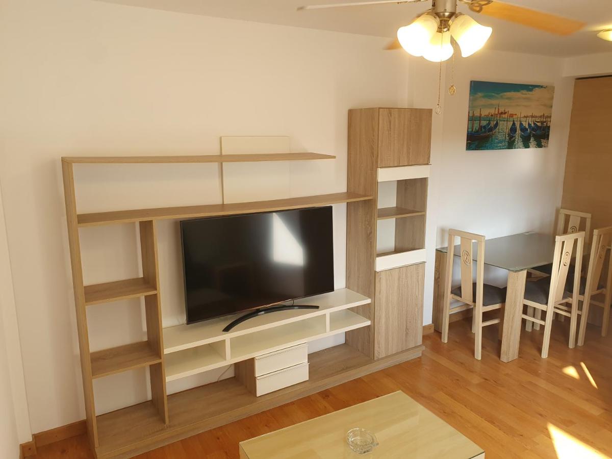 2H, Aire Acondic, 50m2, 1 dormitorio, 4 huéspedes, WIFI GRATIS - B&B La Línea de la Concepción