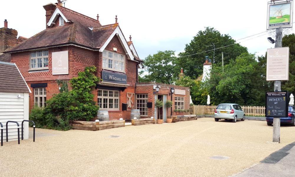 B&B Horsham - The Windmill Inn - Bed and Breakfast Horsham