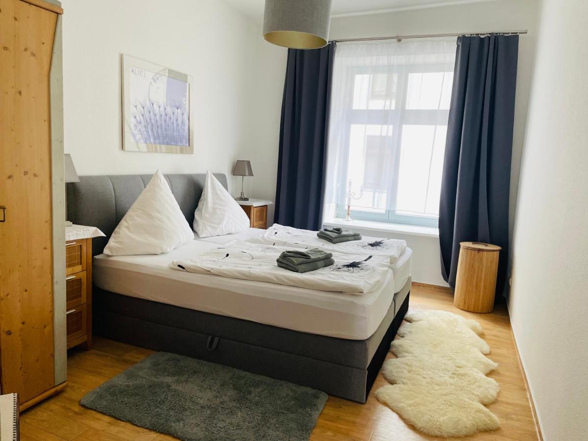 B&B Schwerin - modernes 65qm Apartment im Herzen Schwerins - Bed and Breakfast Schwerin