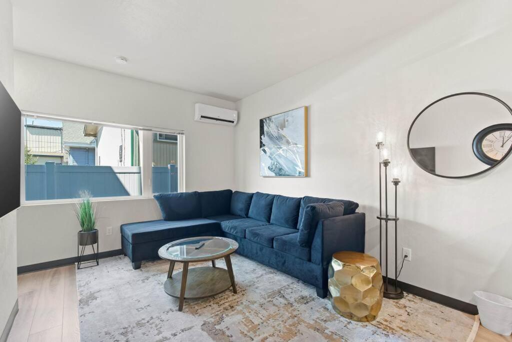 Brand New 2BD 1 5BTH Triplex Unit Near Downtown - B&B Spokane