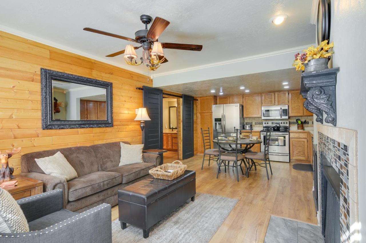 Walk to Slopes Brian Head Condo with Pool Access - B&B