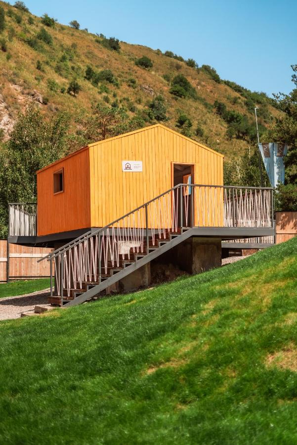 Shymbulak Medeu Camp - B&B