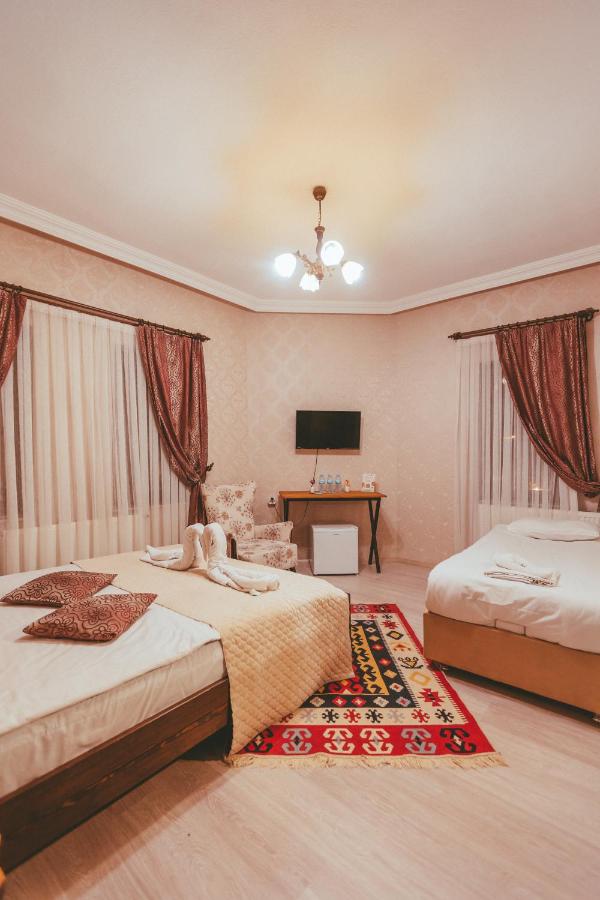 Economy Triple Room