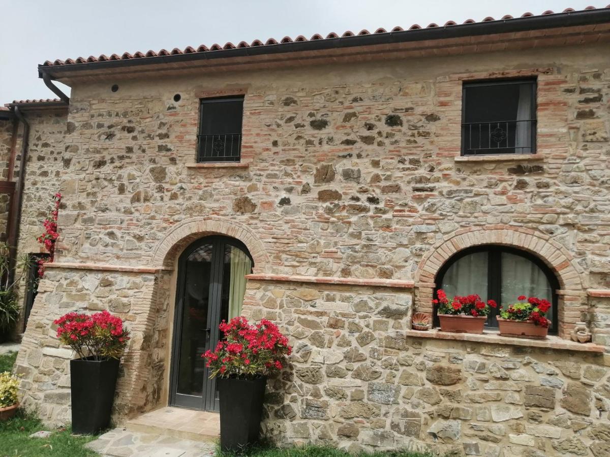 VECCHIO CASALE QUERCETINO - ANDRONE - B&B