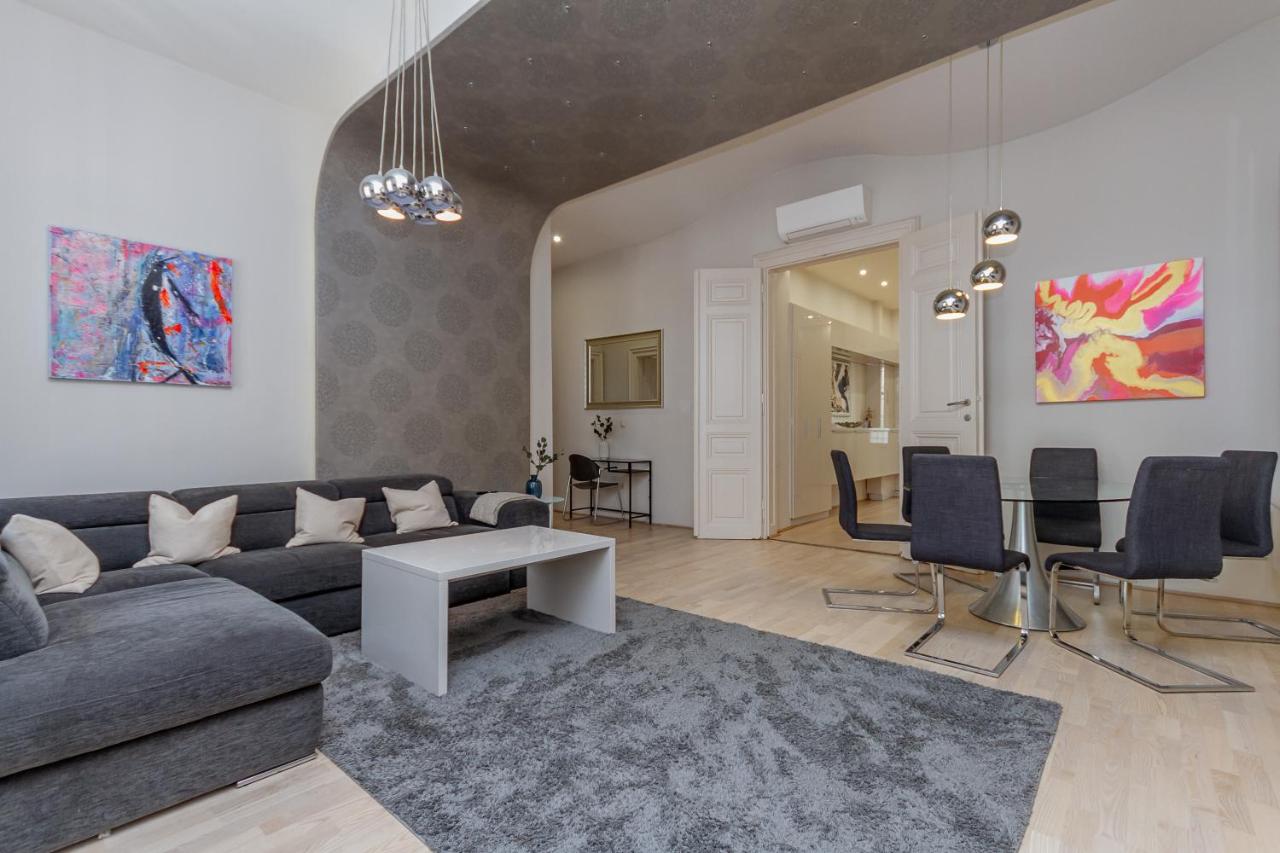 Andrássy Str. Luxury Apartment - B&B Budapest