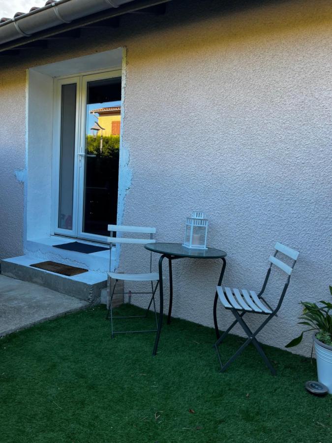 Petite maison dans le beaujolais - Bed and Breakfast