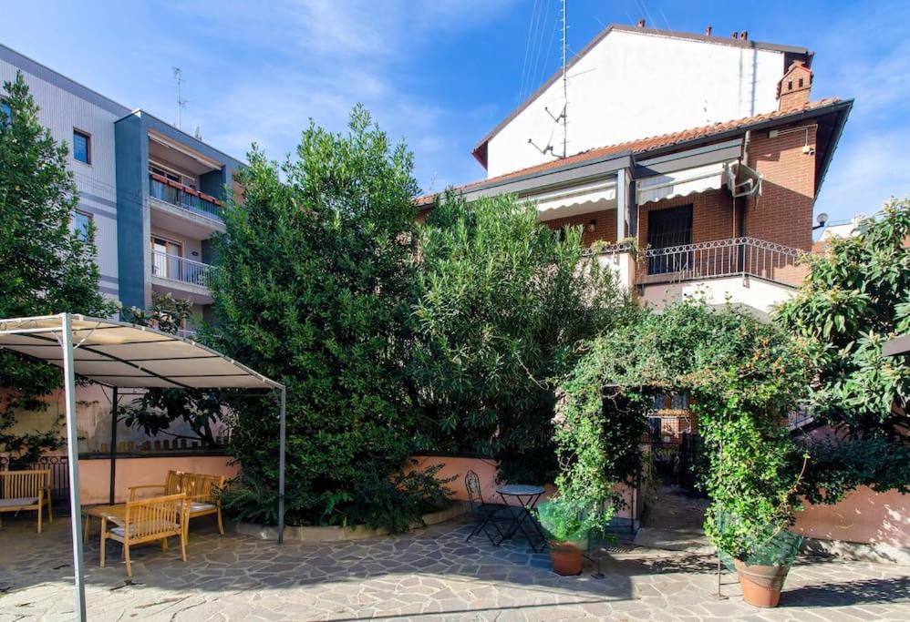 Un insospettabile angolo verde in città - Bed and Breakfast Milaan
