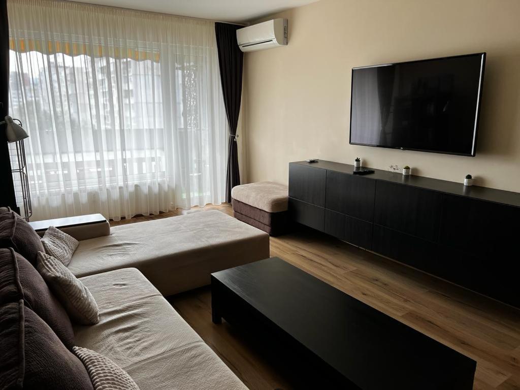 B&B Sofia - Business Park Sofia Apartment - Bed and Breakfast Sofia