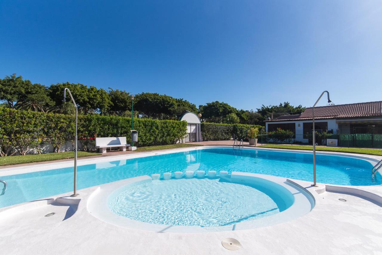 La Casa Blanca a smart and sunny,3 bedrooms house - Bed and Breakfast San Bartolomé de Tirajana
