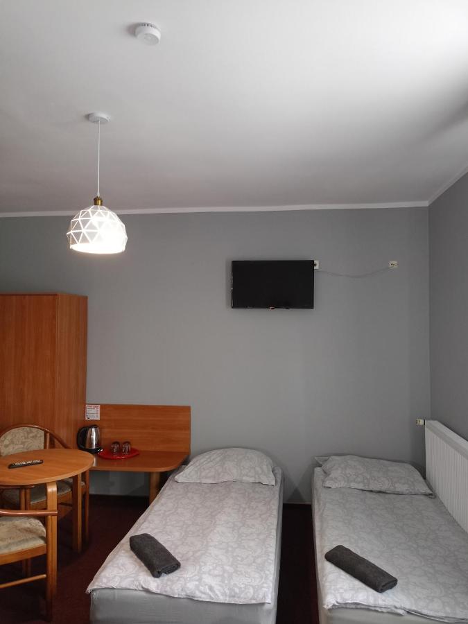 Vierbettzimmer mit eigenem Bad