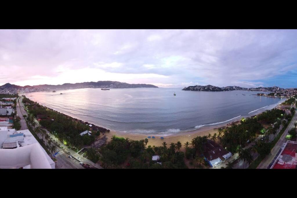 B&B Acapulco de Juárez - Luxurious Apartment, Oceanfront, spectacular view - Bed and Breakfast Acapulco de Juárez