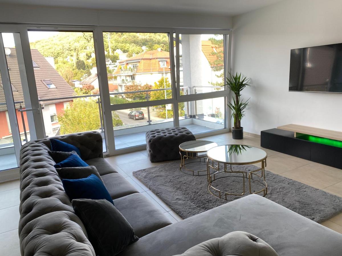 B&B Hofheim am Taunus - Valley of Business Frankfurt-West - Penthouse Nº1 - Three-Bedroom - Bed and Breakfast Hofheim am Taunus