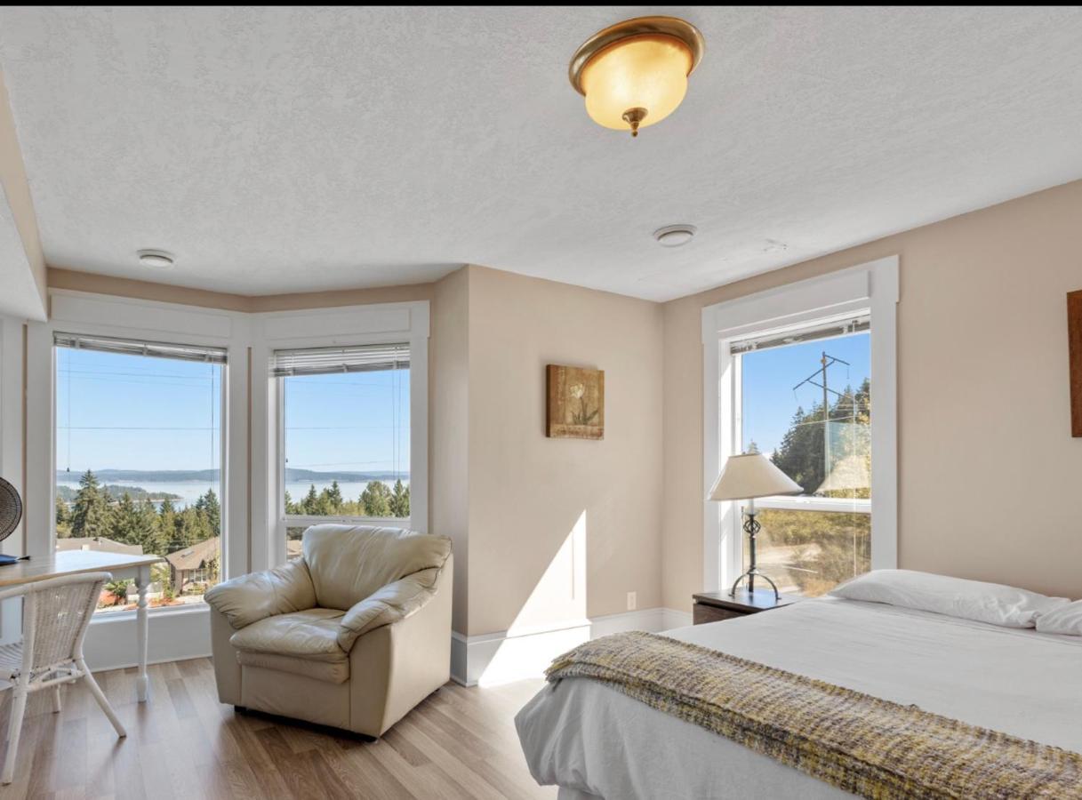 Executive pet friendly lower suite with ocean view - Bed and Breakfast Ladysmith