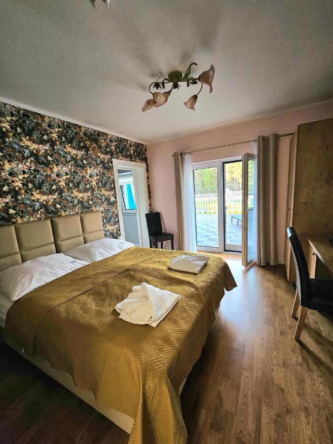 Double or Twin Room with Terrace