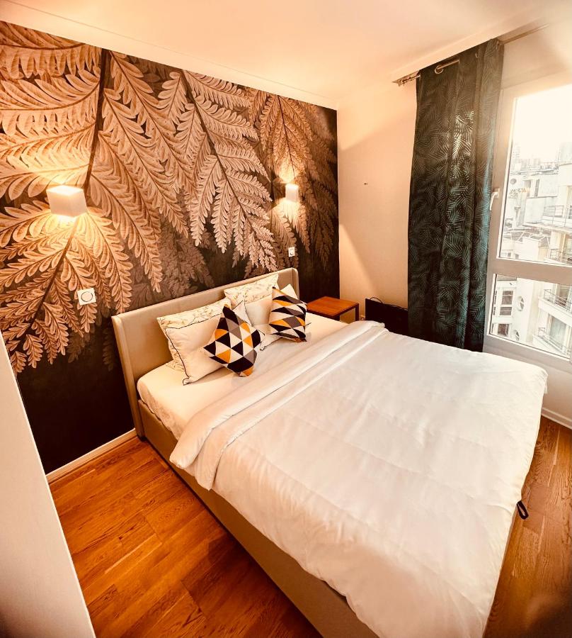Ryan Homes - in ApartHotel - La Défense - Chambres d'hôtes Courbevoie