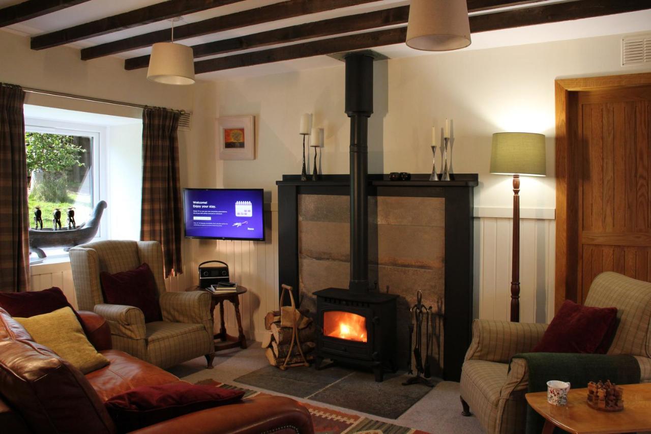 B&B Strathdon - Smithy Cottage - Bed and Breakfast Strathdon