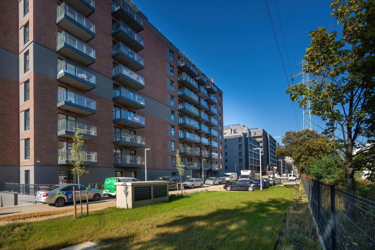 Wrocław 1-Bedroom Apartment with Parking & Balcony by Noclegi Renters - Bed and Breakfast