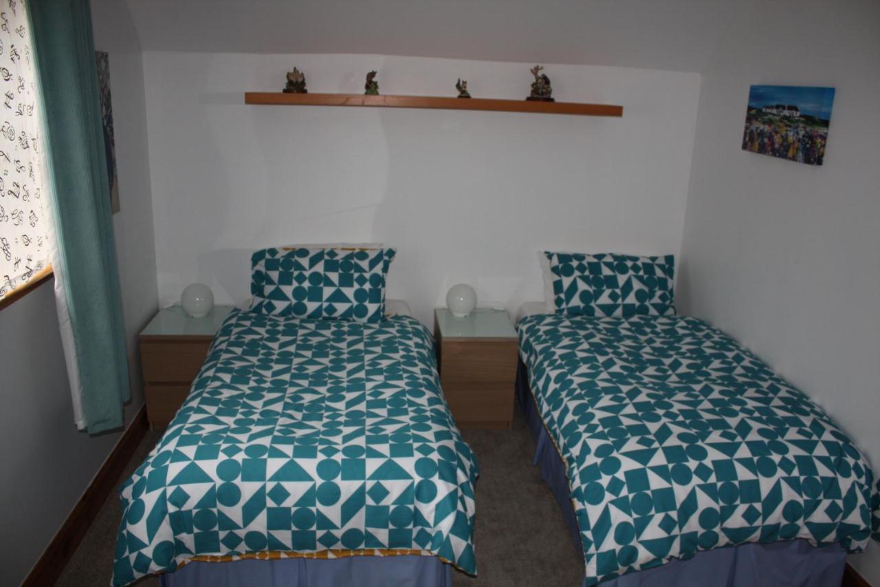 Twin Room with Private Bathroom