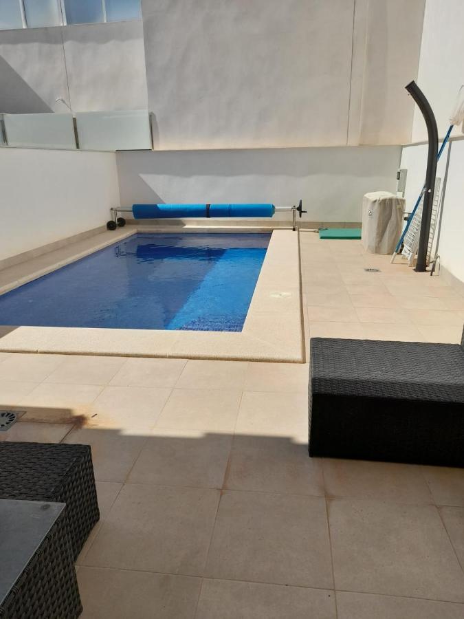 B&B Pilar de la Horadada - New Villa with own pool sleeps 6 - Bed and Breakfast Pilar de la Horadada
