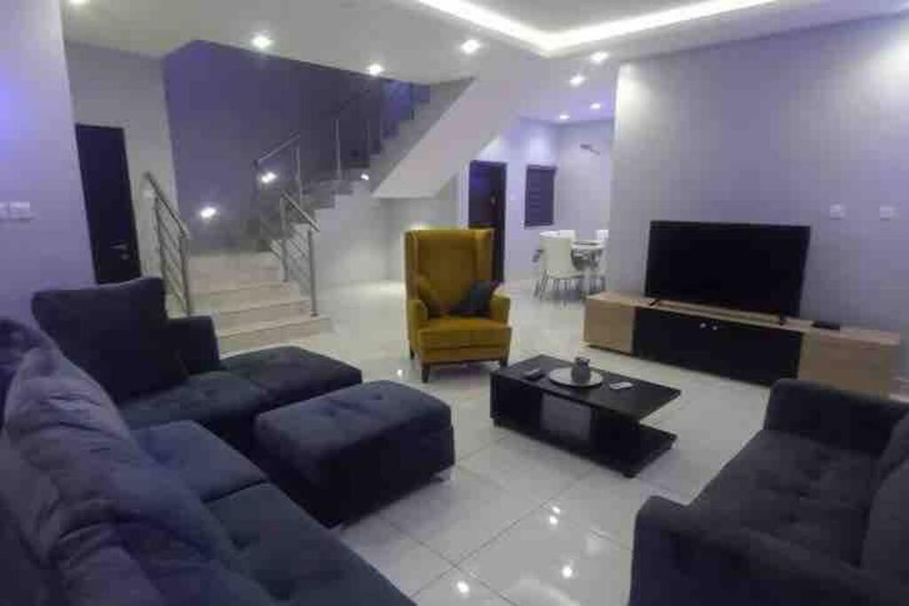 B&B Lekki Peninsula - Lekki holiday shortlet - Bed and Breakfast Lekki Peninsula