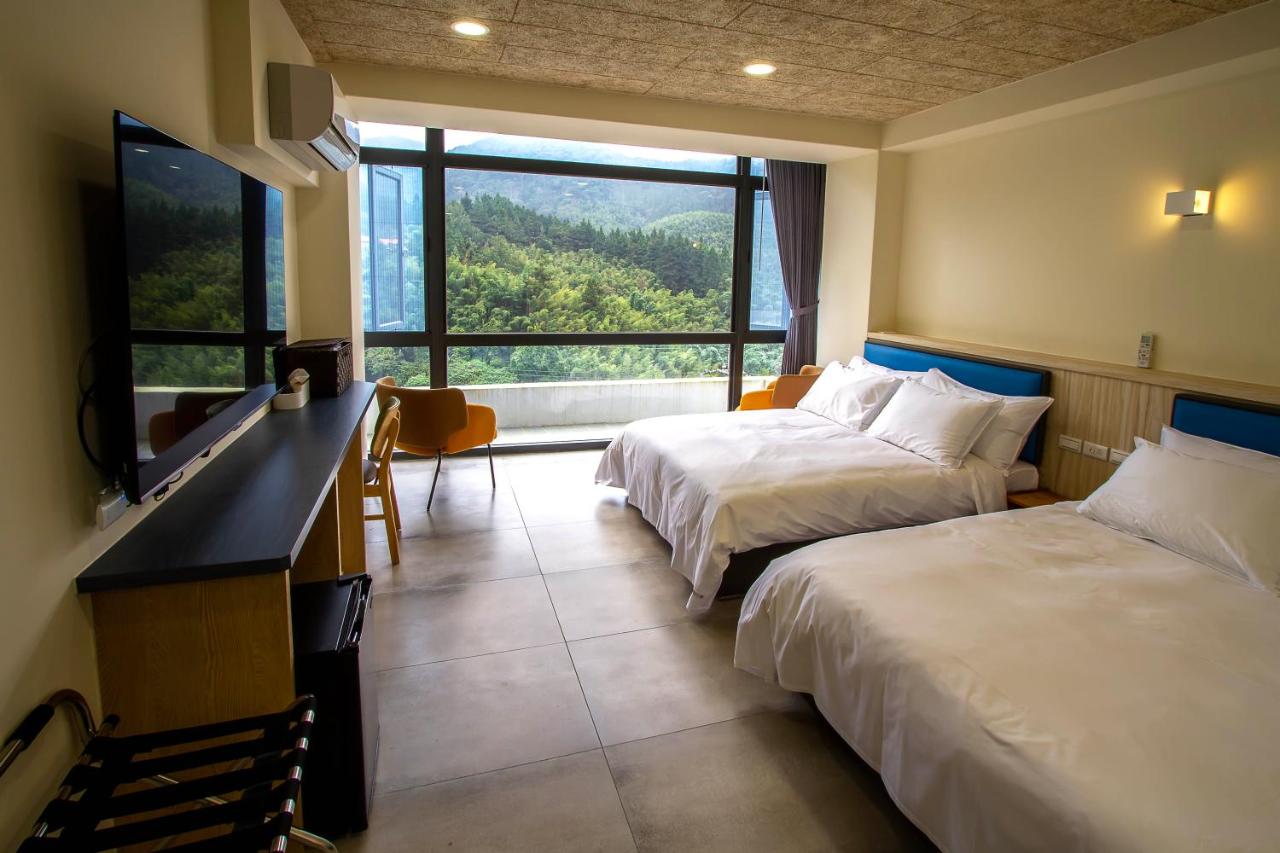 Quadruple Room with Mountain View