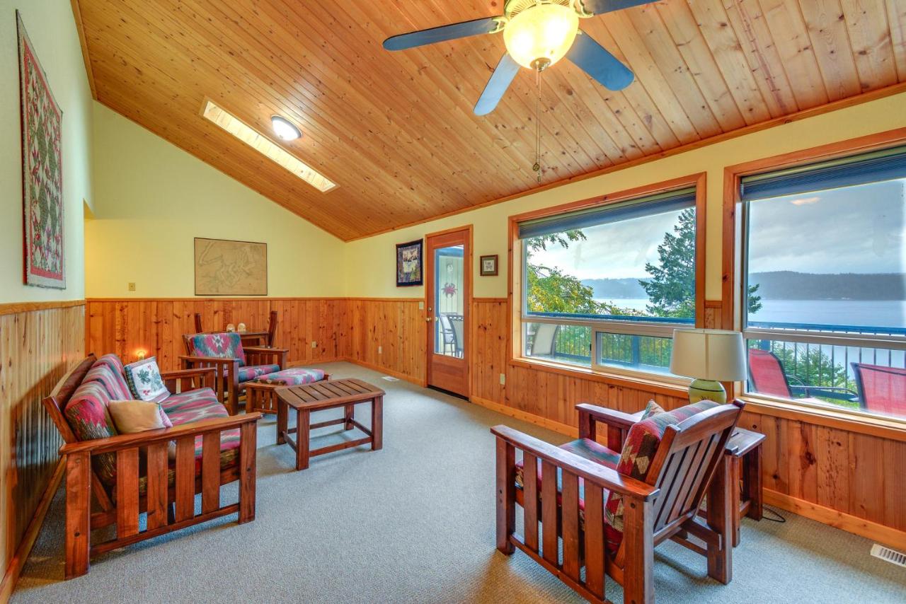 B&B Tahuya - Tahuya Cabin Hood Canal and Olympic Mountain Views! - Bed and Breakfast Tahuya