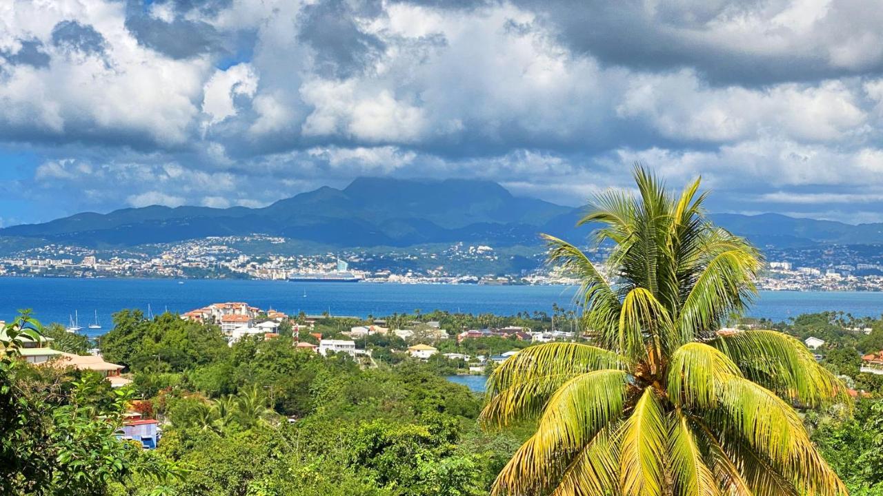 Soley ka Chofé, Anse Mitan, Sublime T3 refait à neuf vue mer - Chambres d’hôtes Les Trois-Îlets