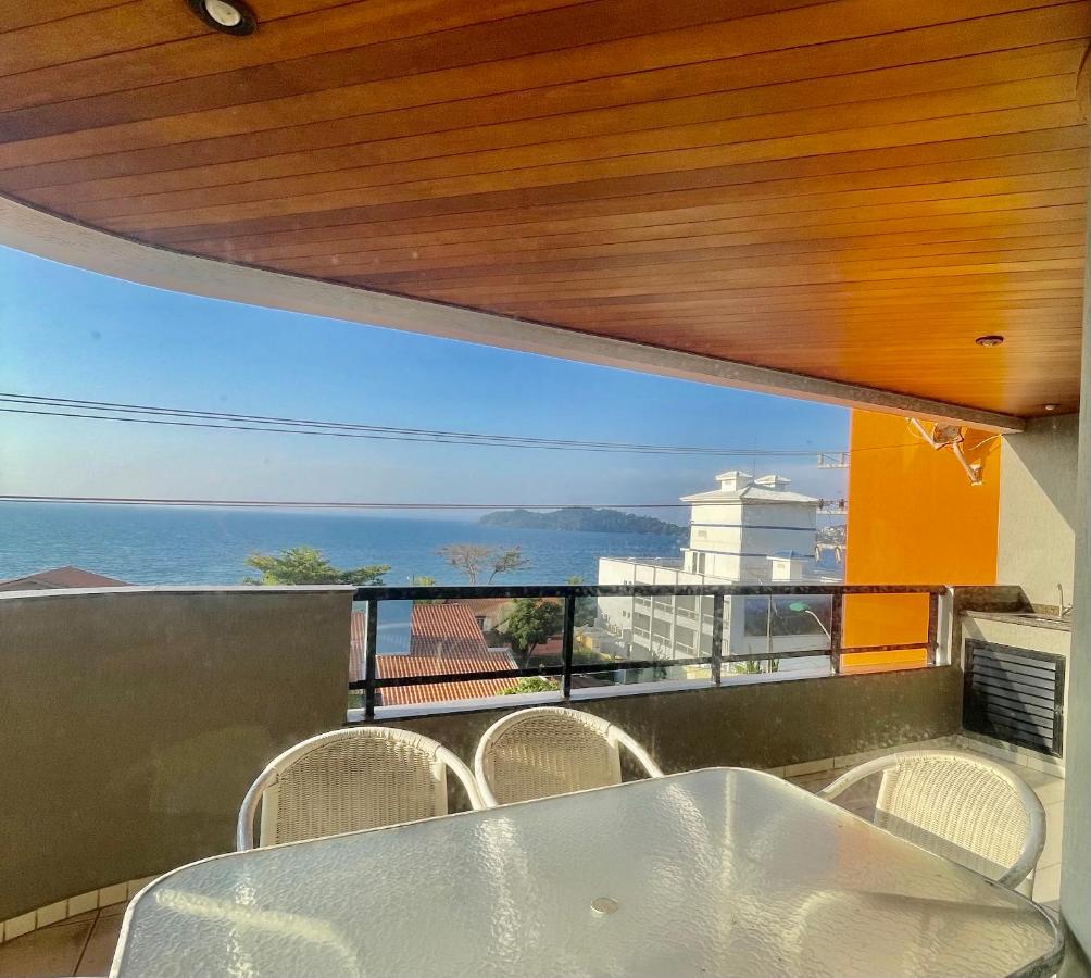 954 Apto sobre avenida - B&B